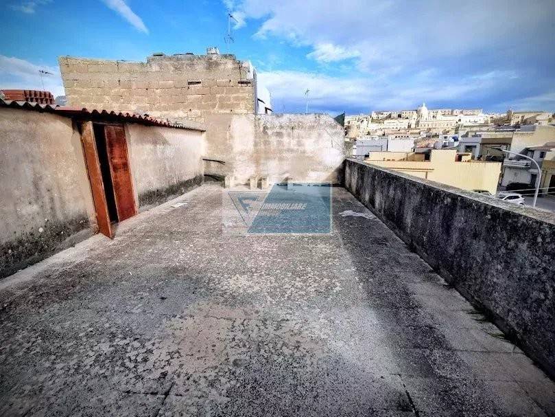 Palazzo / stabile a Noto in Via Firenze, 64 - Foto 3