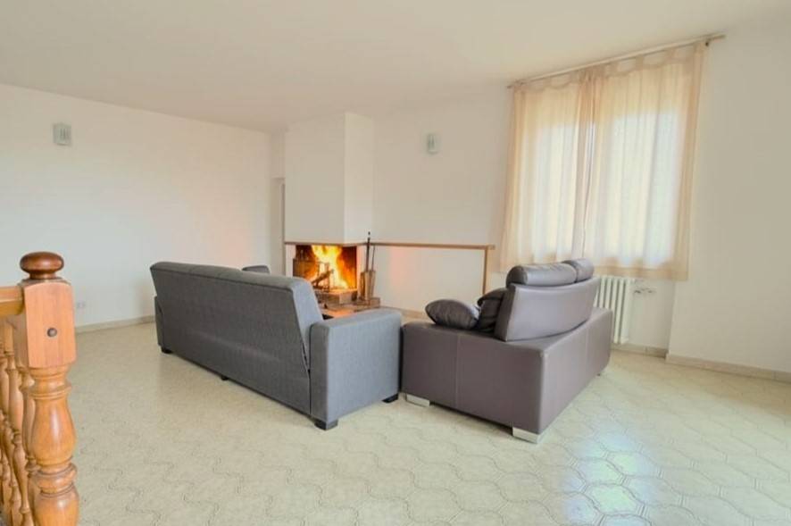 Casa indipendente a Diano d'alba in Via Vittorio Emanuele - Foto 2