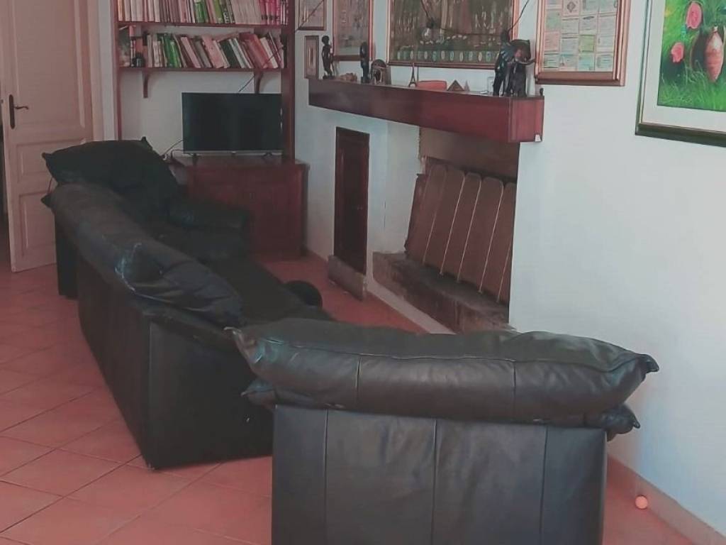 Villa a Velletri in Via Fontana Marcaccio - Foto 4