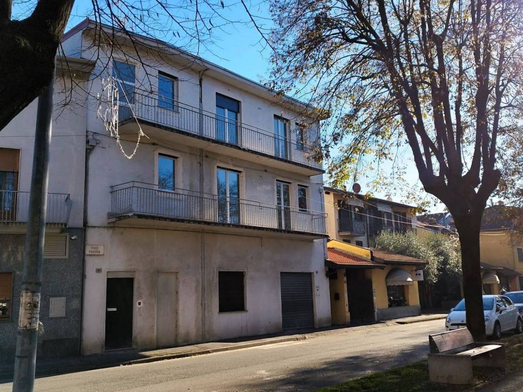 Appartamento a Galliate in Viale Camillo Benso di Cavour, 82 - Foto 2