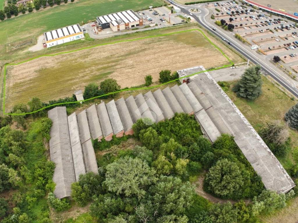 Terreno a Voghera in Via Piacenza, 5 - Foto 2