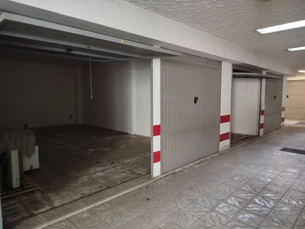 Box / garage a Caltanissetta in Via Palmiro Togliatti No Number - Foto 2