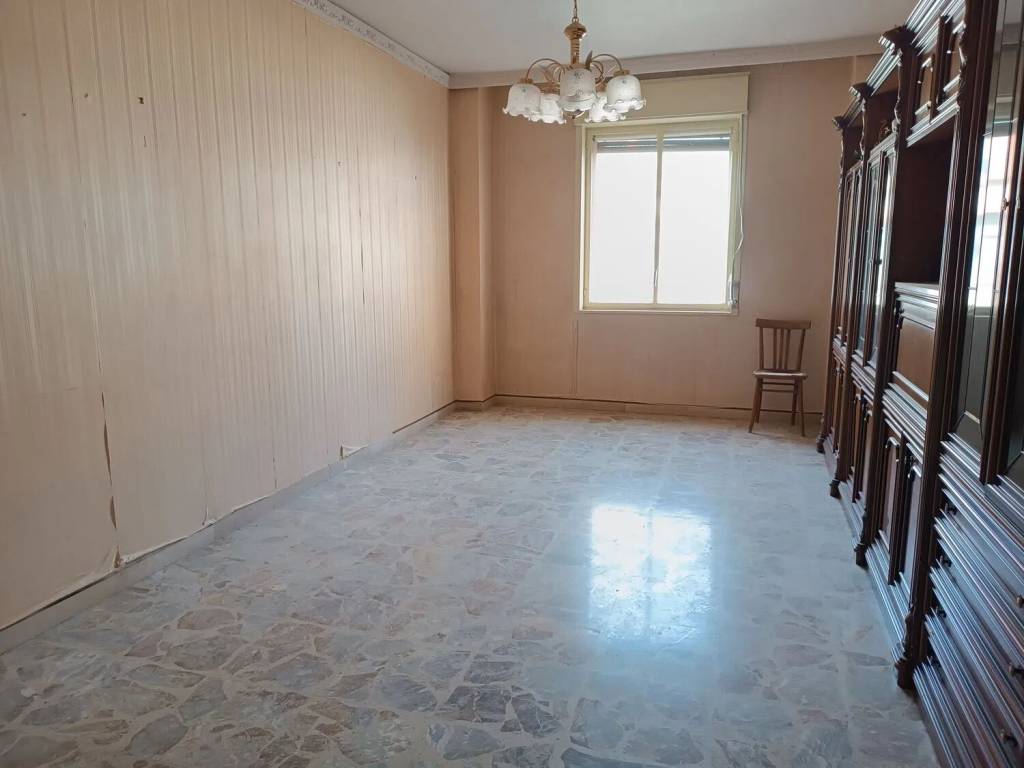 Appartamento a Caltanissetta in Viale Sicilia, 87 - Foto 3