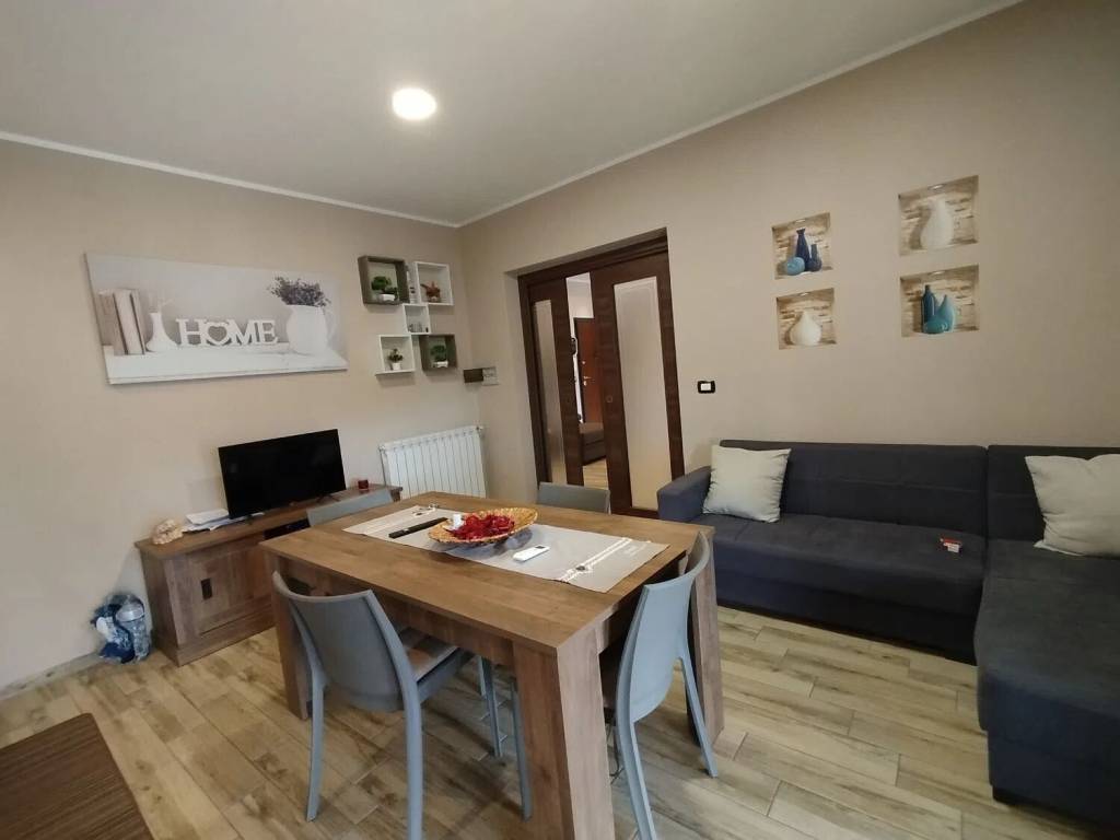 Appartamento a Caltanissetta in Via Napoleone Colajanni, 118 - Foto 4