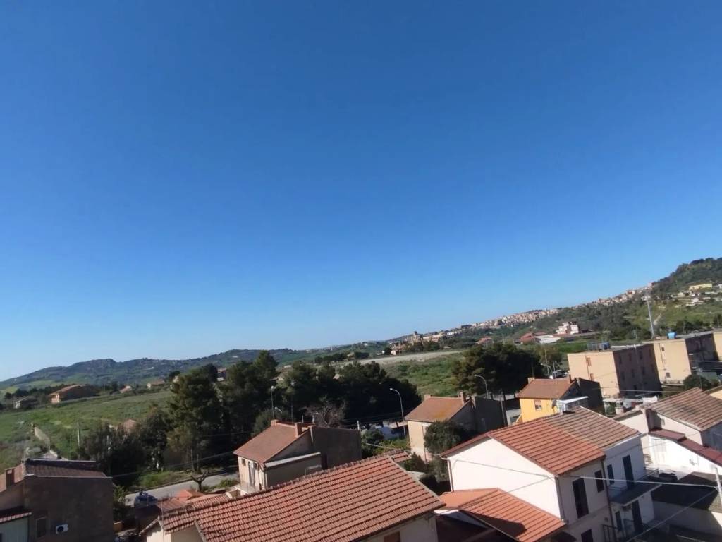 Appartamento a Caltanissetta in Viale Del Minatore, 62 - Foto 2