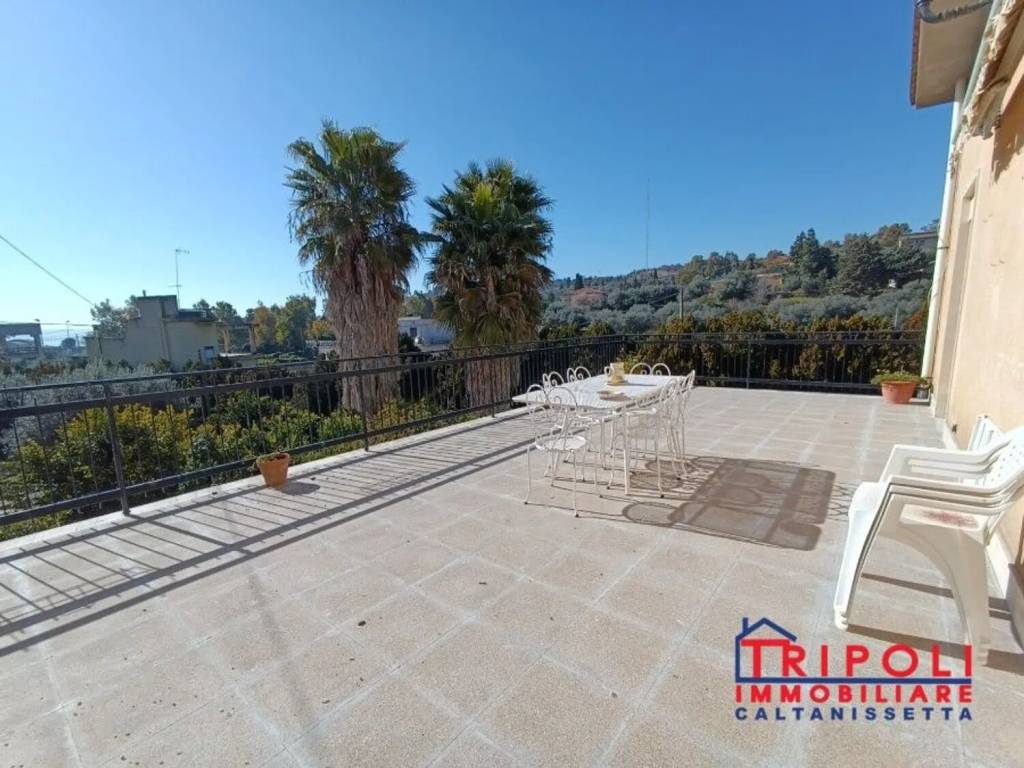 Villa a Caltanissetta in Via Santo Spirito No Number - Foto 4