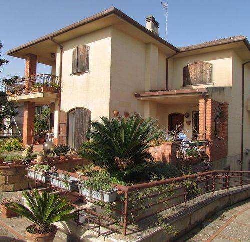 Villa a Caltanissetta in Via Santo Spirito - Foto 2