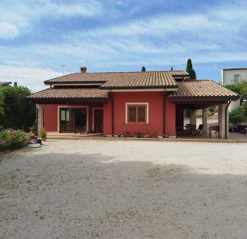 Villa a Caltanissetta in Via Due Fontane - Foto 2