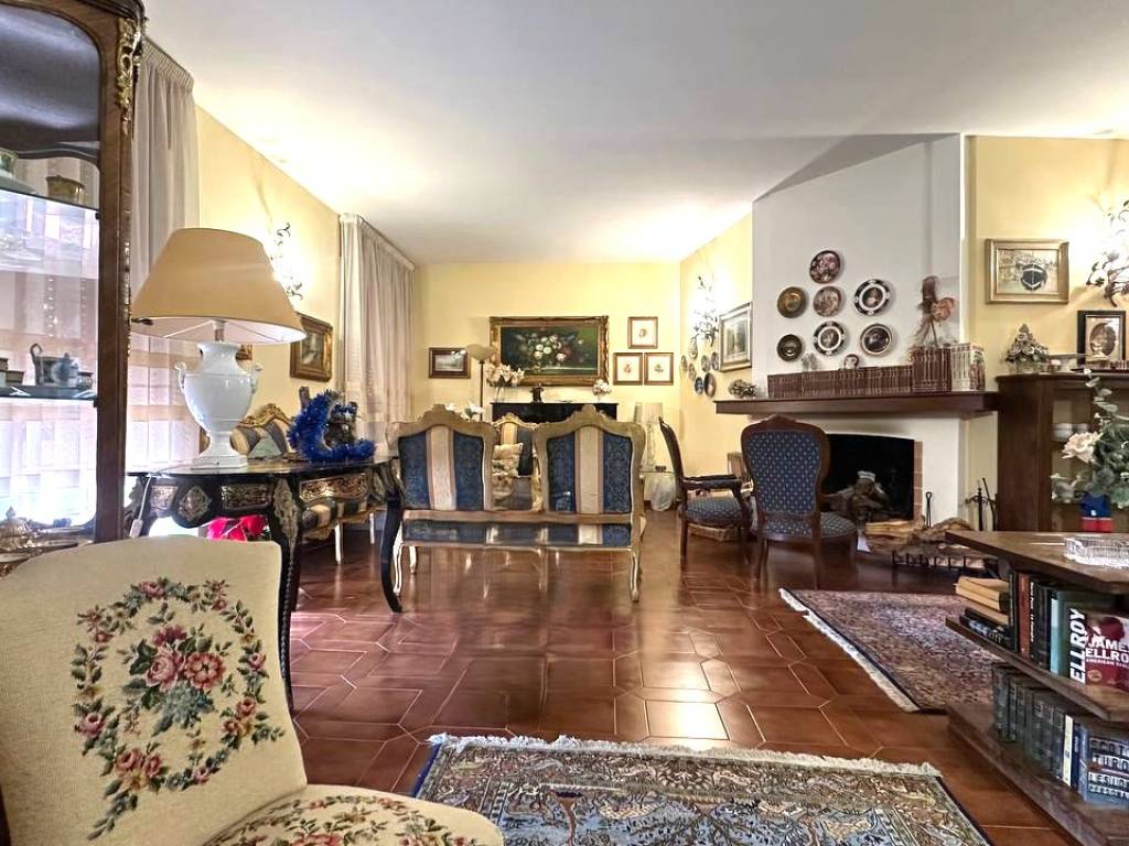 Villa a Lecce in Via Antonietta De Pace - Foto 3