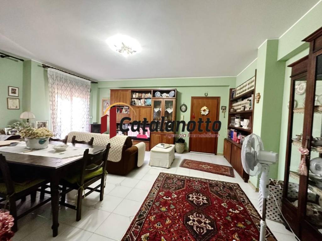 Appartamento a Castelvetrano in Piazza Ruggero Settimo - Foto 4