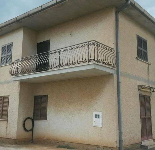 Villa a Cisterna di latina in Via Dante Alighieri - Foto 2