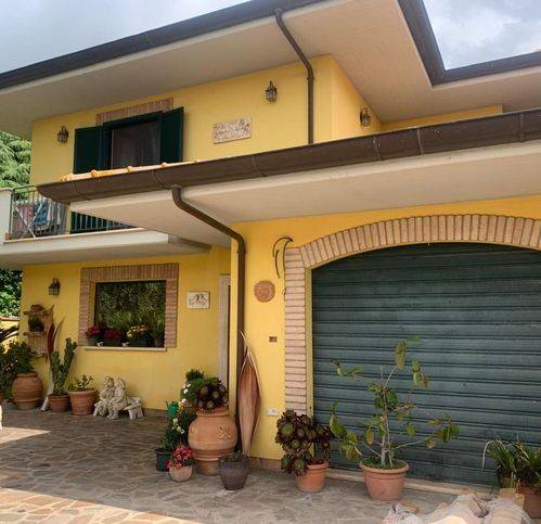 Casa indipendente a Cisterna di latina in Via Della Palude - Foto 2