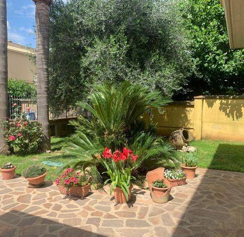 Casa indipendente a Cisterna di latina in Via Della Palude - Foto 3