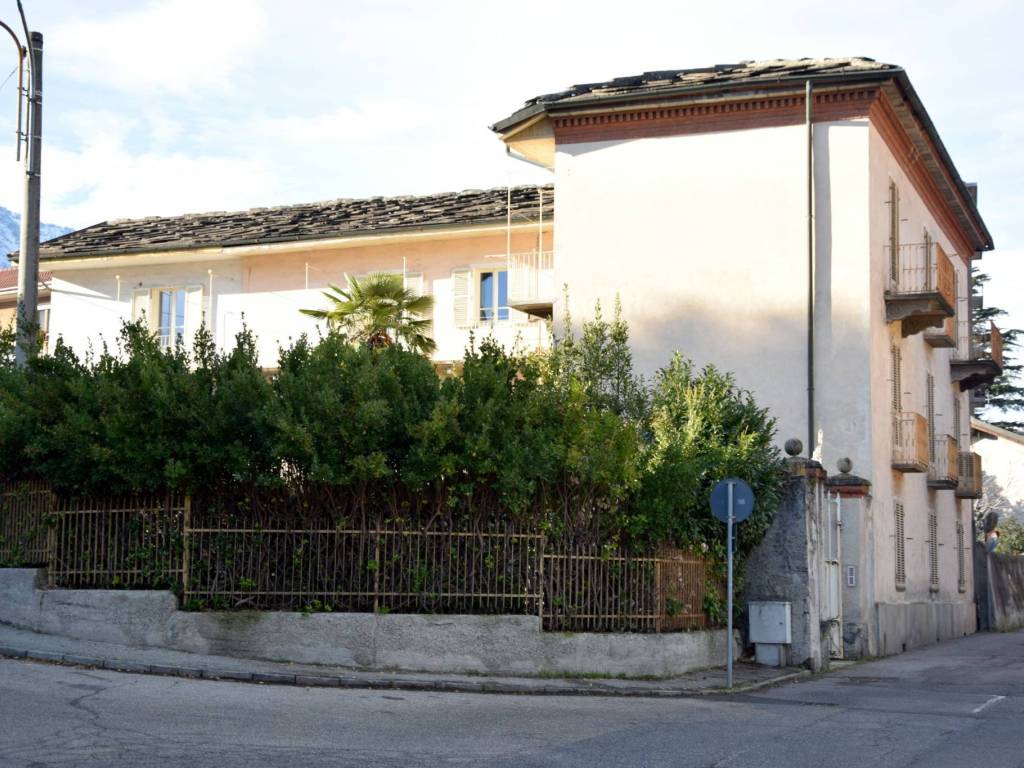 Casa indipendente a Bussoleno in Via Carlo Trattenero - Foto 2