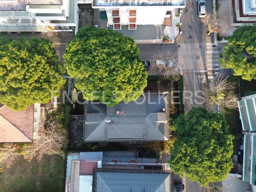 Villa a Riccione in Viale Vincenzo Monti, 43 - Foto 2