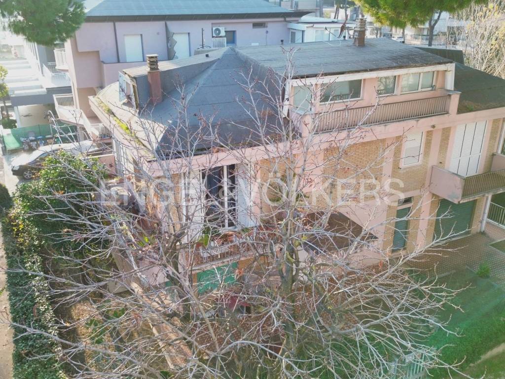 Villa a Riccione in Viale Vincenzo Monti, 43 - Foto 3