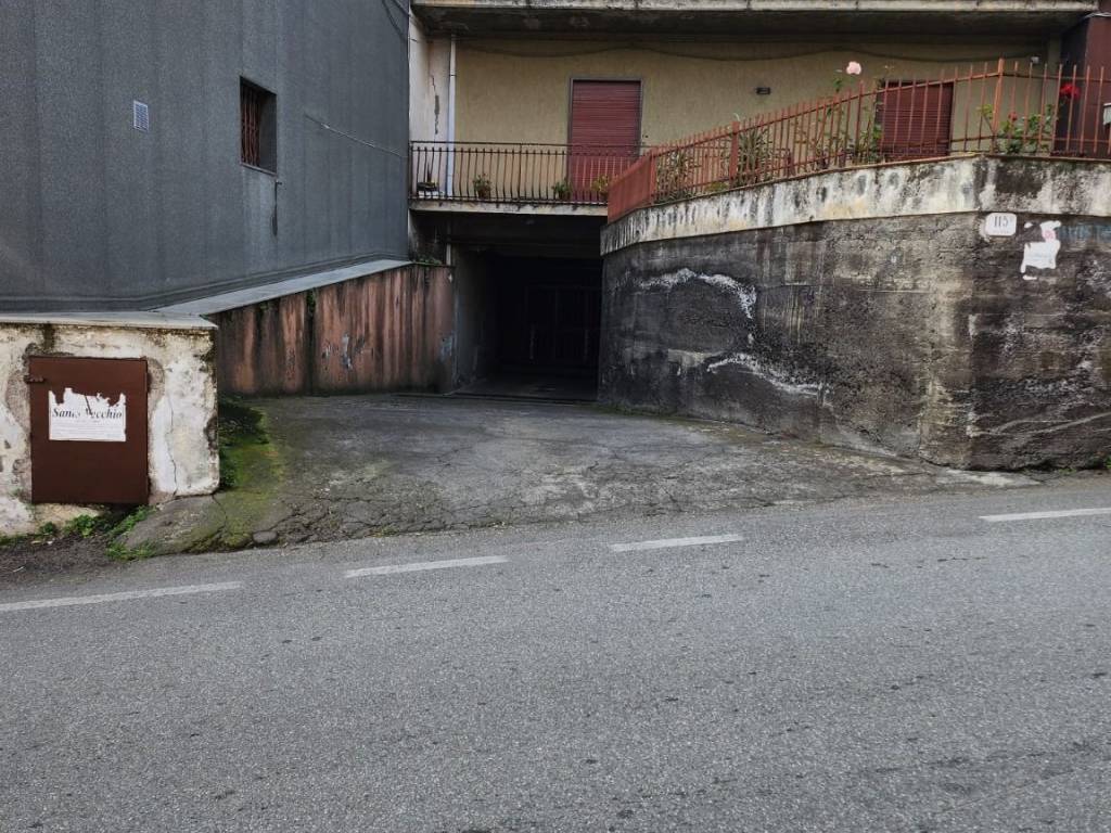 Box / garage a Zafferana etnea in Via San Giacomo - Foto 2
