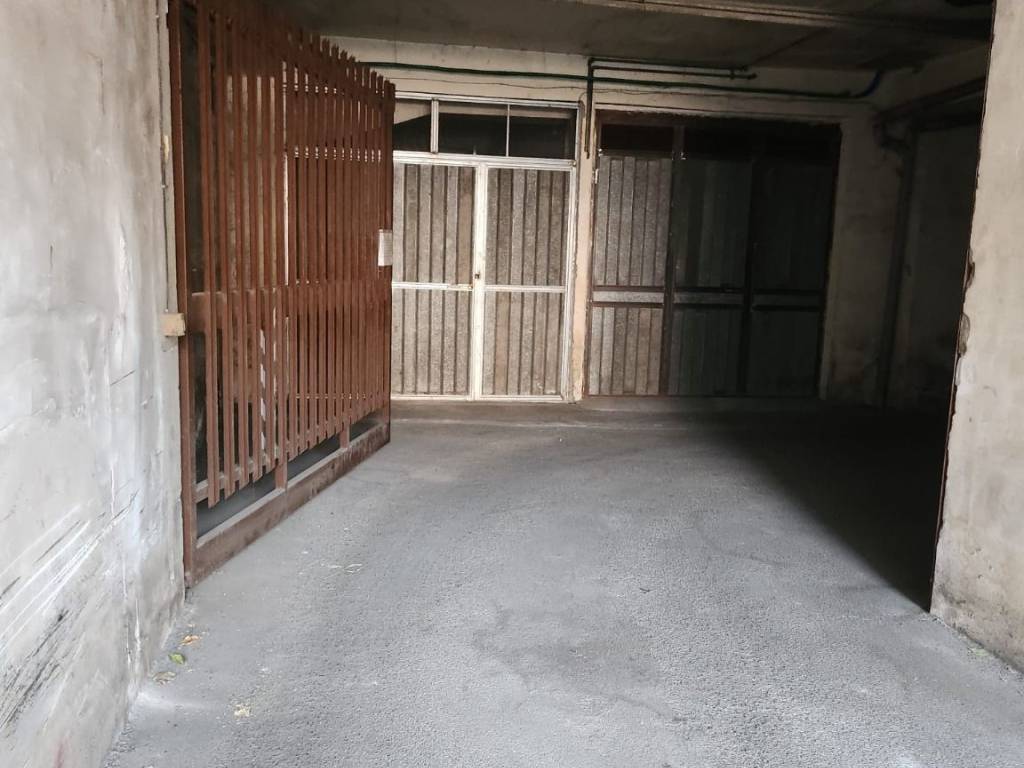 Box / garage a Zafferana etnea in Via San Giacomo - Foto 3