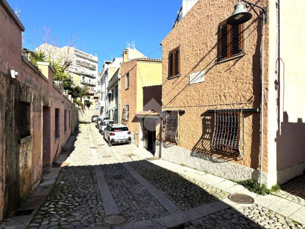 Appartamento a Nuoro in Via Delle Grazie, 19 - Foto 2