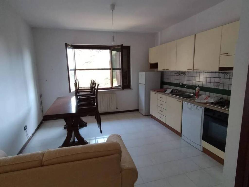 Appartamento a Roccastrada in Largo Centurie, 12 - Foto 3