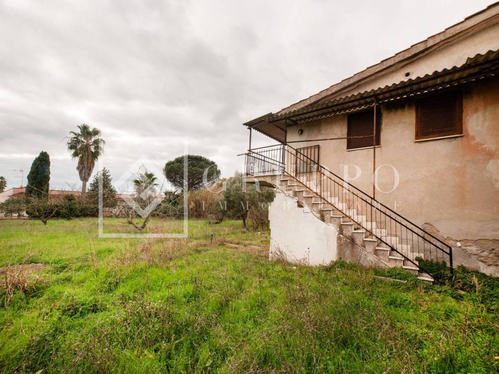 Villa a Aprilia in Via Chiarore, 9 - Foto 2
