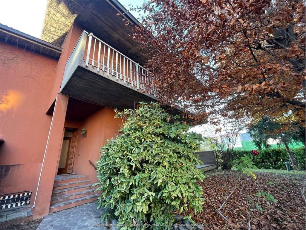 Villa a Torre boldone in via San Martino Vecchio, 27 - Foto 4