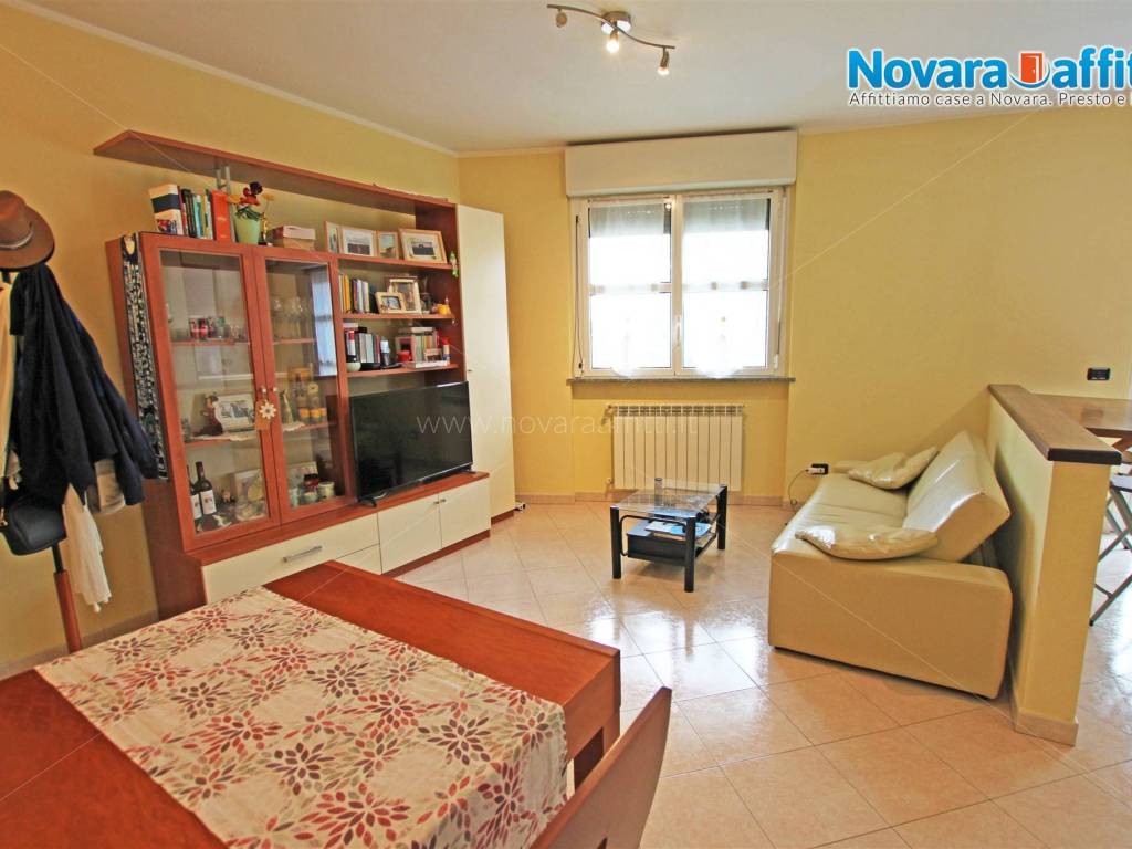 Appartamento a Novara in Via Filippo Juvarra - Foto 4