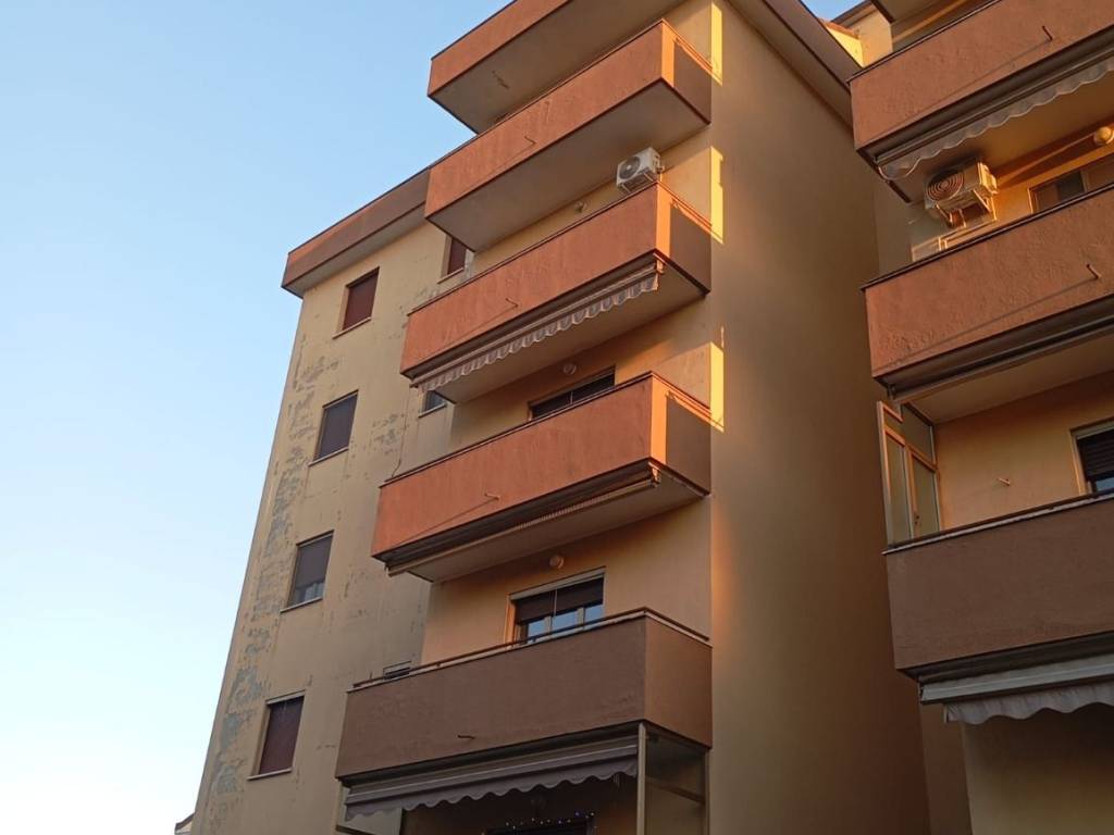 Appartamento a Vercelli in Via Aristide Colombo, 8 - Foto 2