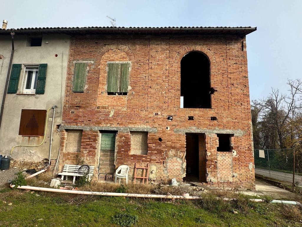 Casa indipendente a Imola in Via Bergullo, 18 - Foto 2