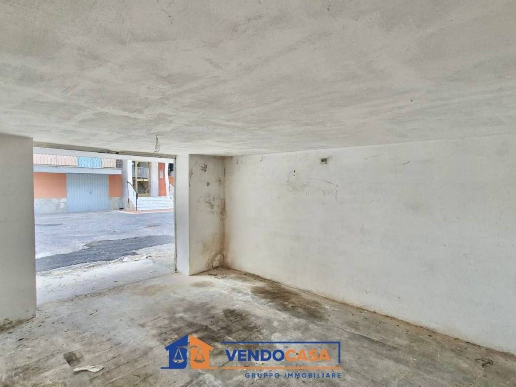 Box / garage a Borghetto santo spirito in Via Bologna - Foto 3