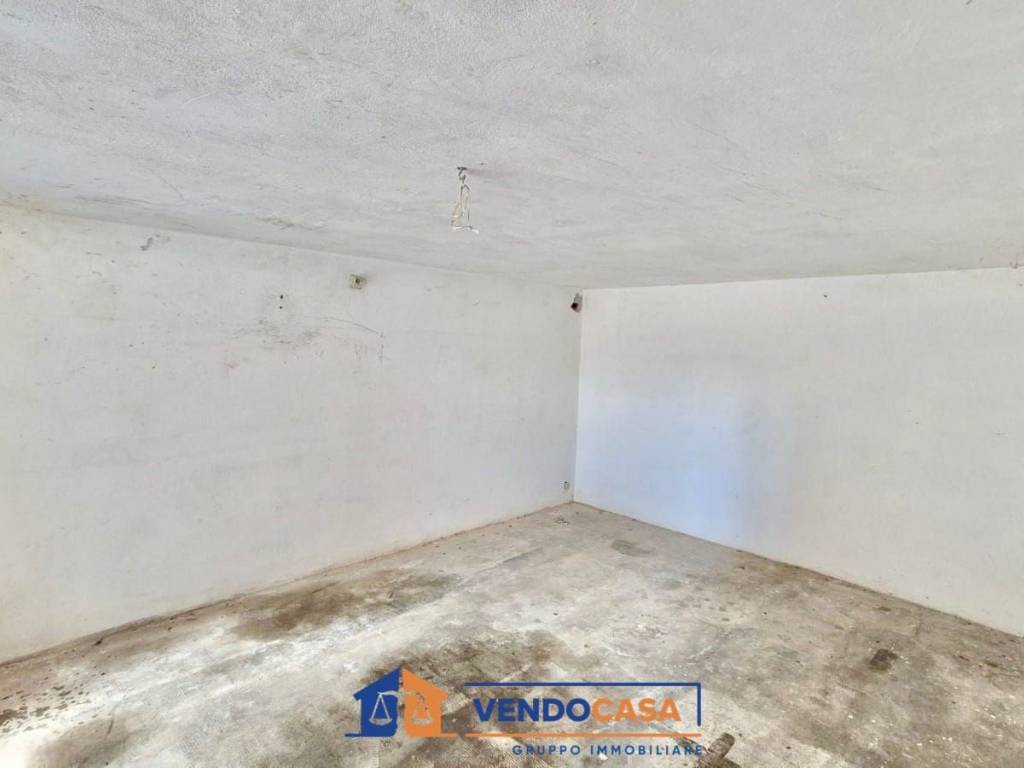 Box / garage a Borghetto santo spirito in Via Bologna - Foto 4