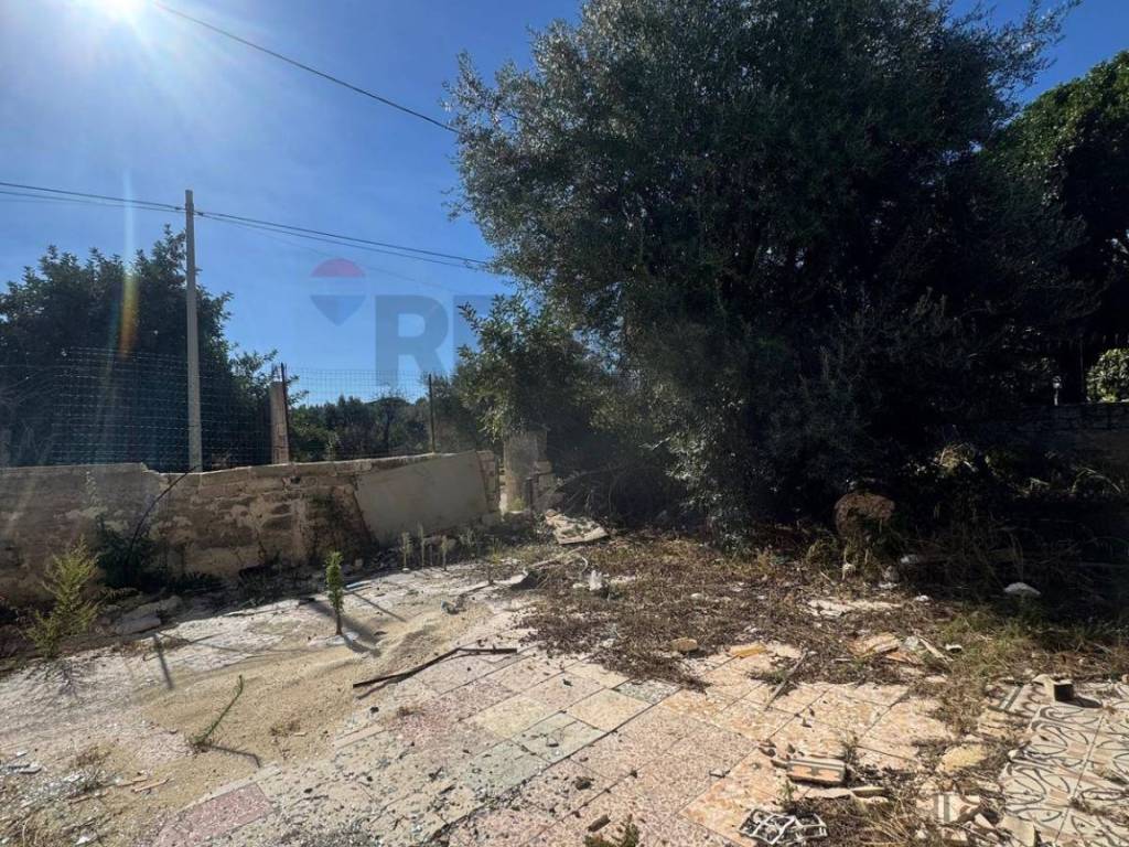 Terreno a Melilli in Via Brancati - Foto 2
