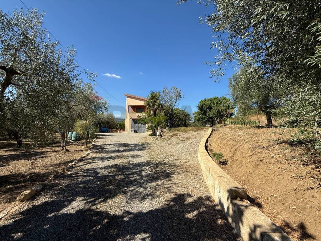 Villa a Grottole in CONTRADA PIETRANEPITA - Foto 2