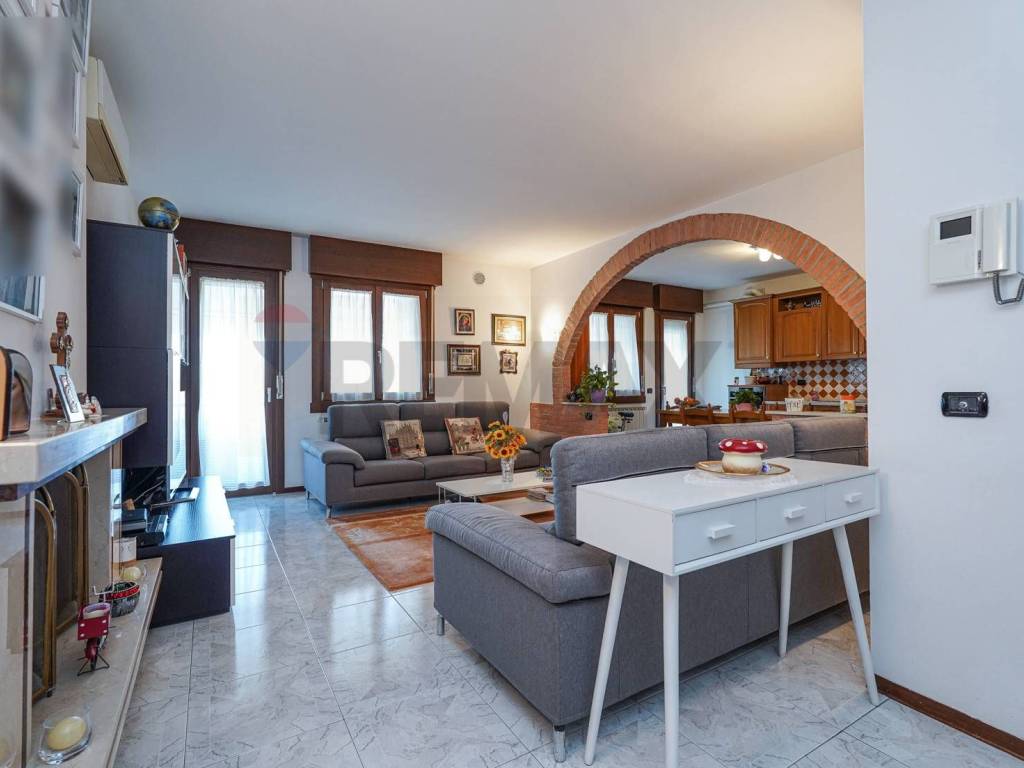 Appartamento a Brembate in Via Dei Pradelli, 9 - Foto 2