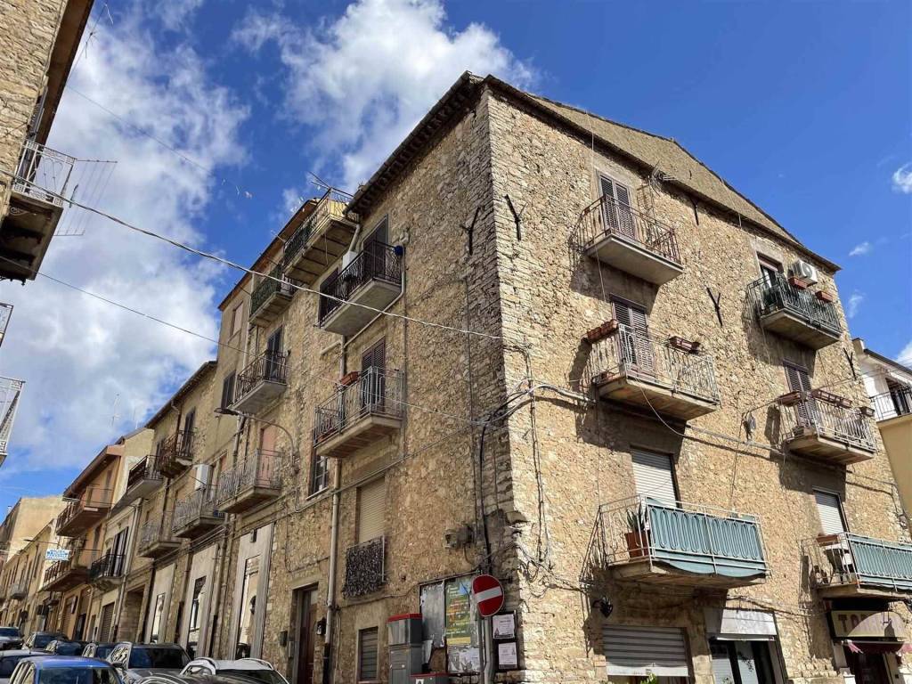 Appartamento a Lercara friddi in CORSO GIULIO SARTORI - Foto 2