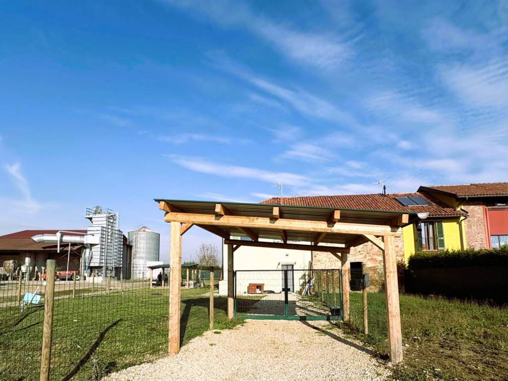 Casa indipendente a Chieri in Strada Dei Finigialdi, 12 - Foto 2