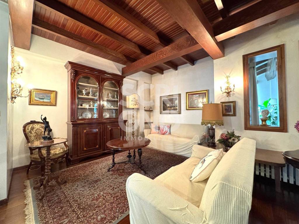 Villa a Prato in Viale Fratelli Cervi, 59 - Foto 3