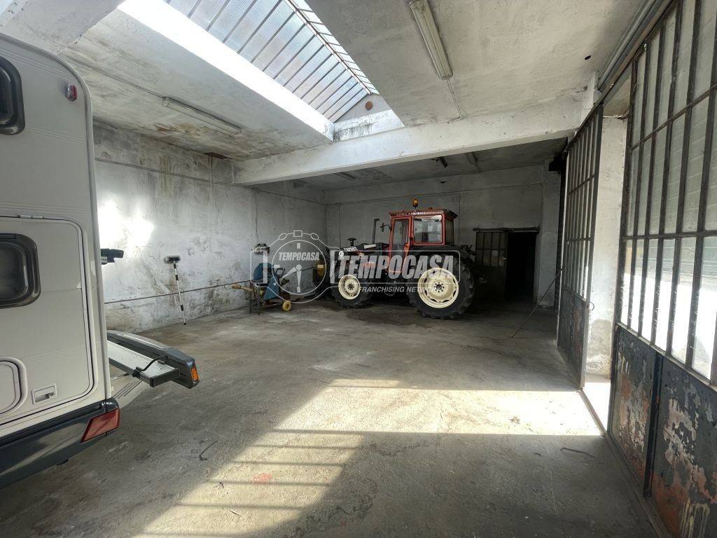Box / garage a Locana in Via Roma 1/A - Foto 3