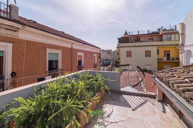 Palazzo / stabile a Cagliari - Foto 5