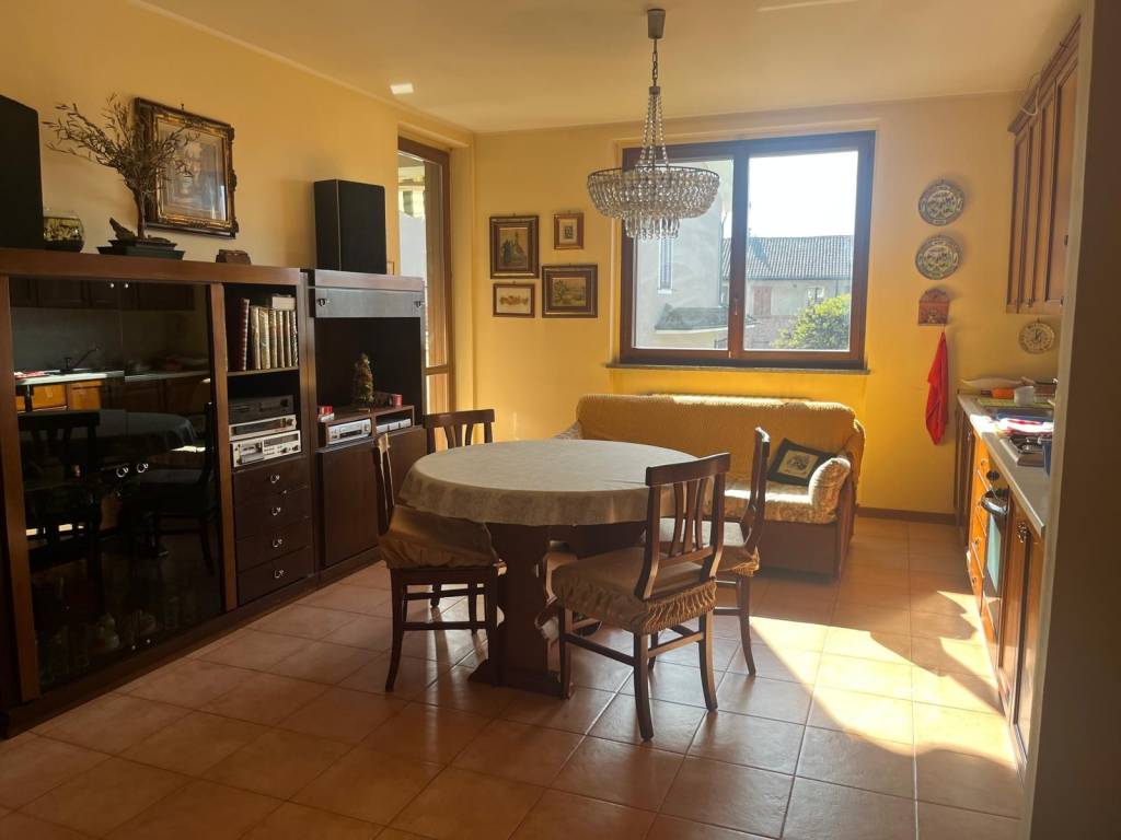 Appartamento a Zelo buon persico in Via Carlo Cattaneo - Foto 3