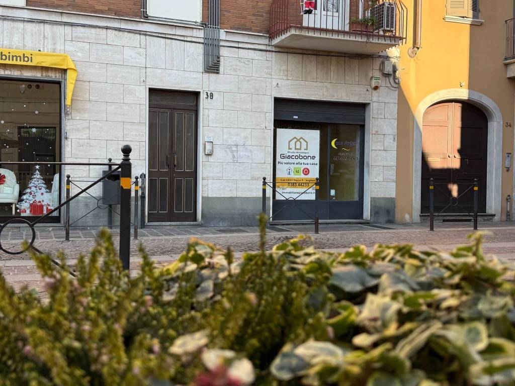 Immobile a Voghera in Via Giuseppe Garibaldi, 30 - Foto 2