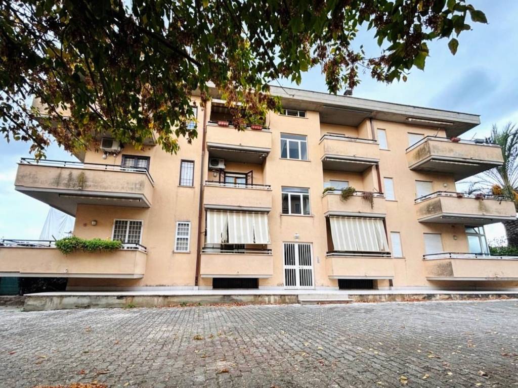 Appartamento a Lanuvio in Via Tufello - Foto 2