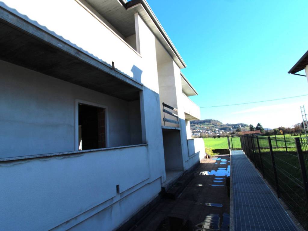 Appartamento a Cornedo vicentino in Via Monte Cimone - Foto 2