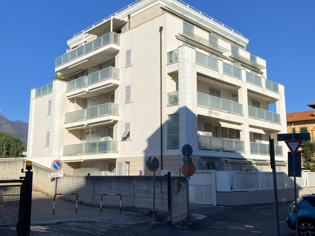 Appartamento a Loano in Via Sant'Agostino, 5 - Foto 3