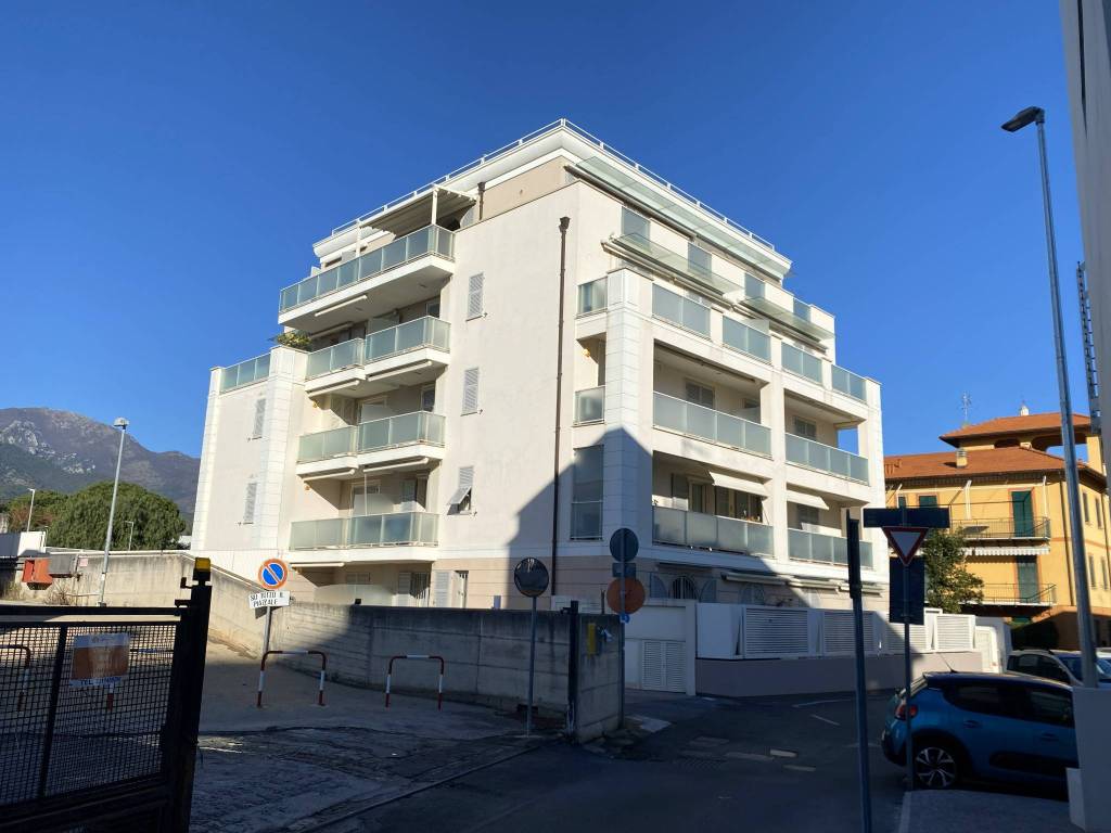 Appartamento a Loano in Via Sant'Agostino, 5 - Foto 4