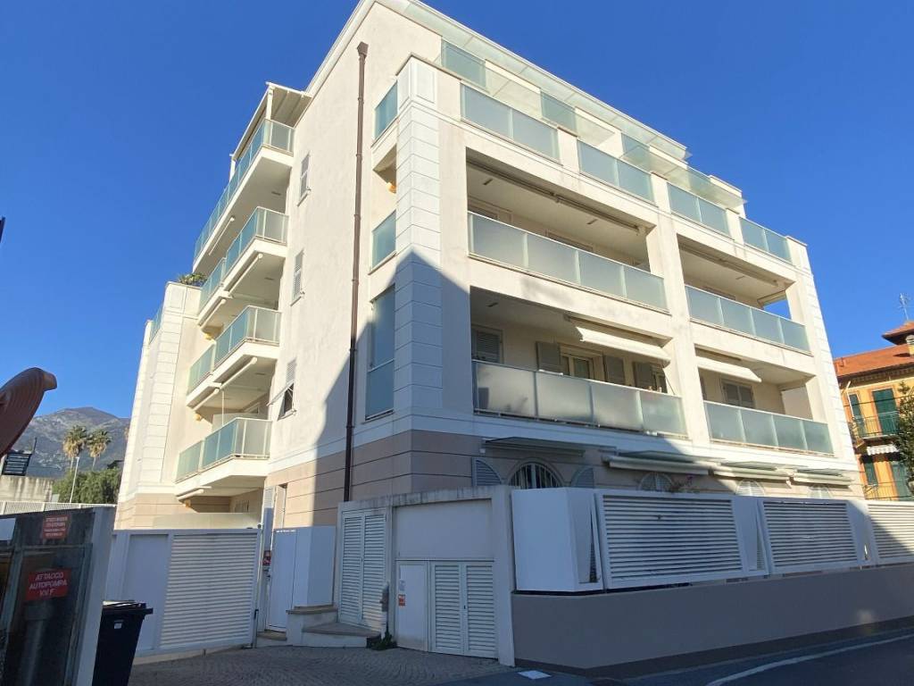 Appartamento a Loano in Via Sant'Agostino, 5 - Foto 5