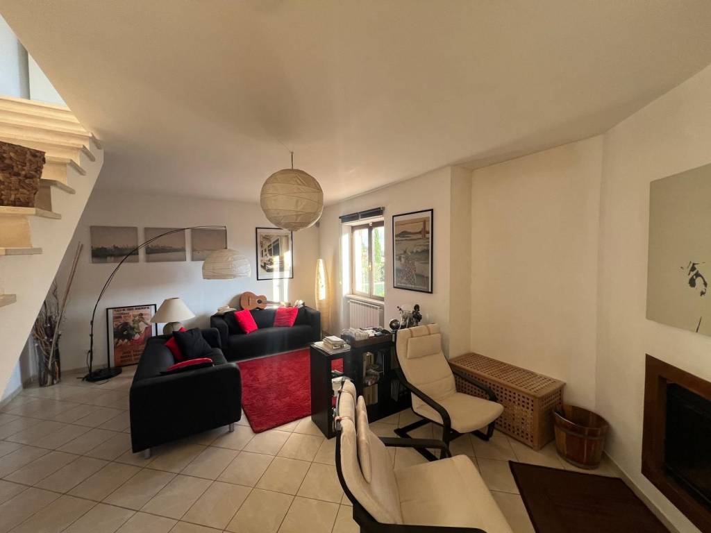 Appartamento a Lariano in Via di Casale - Foto 2