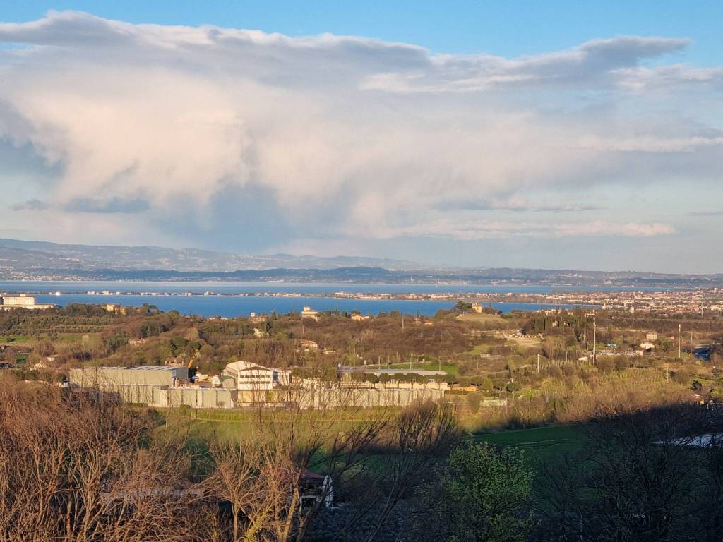 Villa a Lonato del garda in Via Pozze - Foto 2