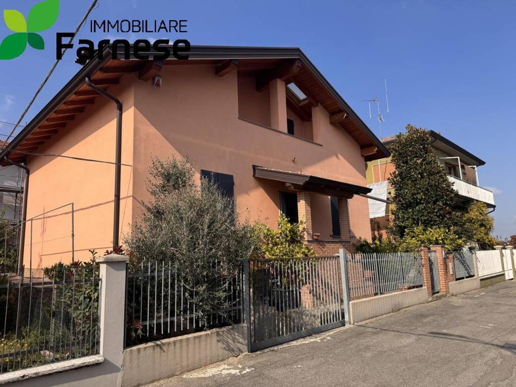 Villa a Piacenza in Via Ceno, 3 - Foto 2
