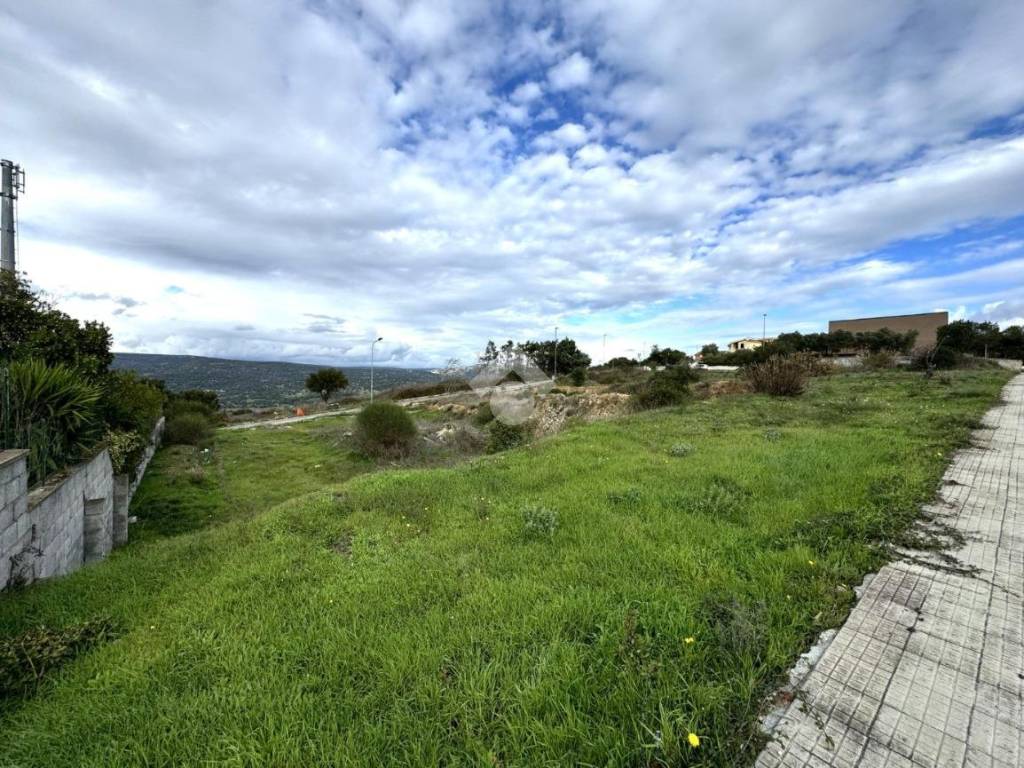 Terreno a Nuoro in Viale Degli Oleandri, 82 - Foto 2